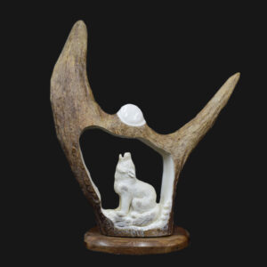 65429-005 Howling Wolf Carved